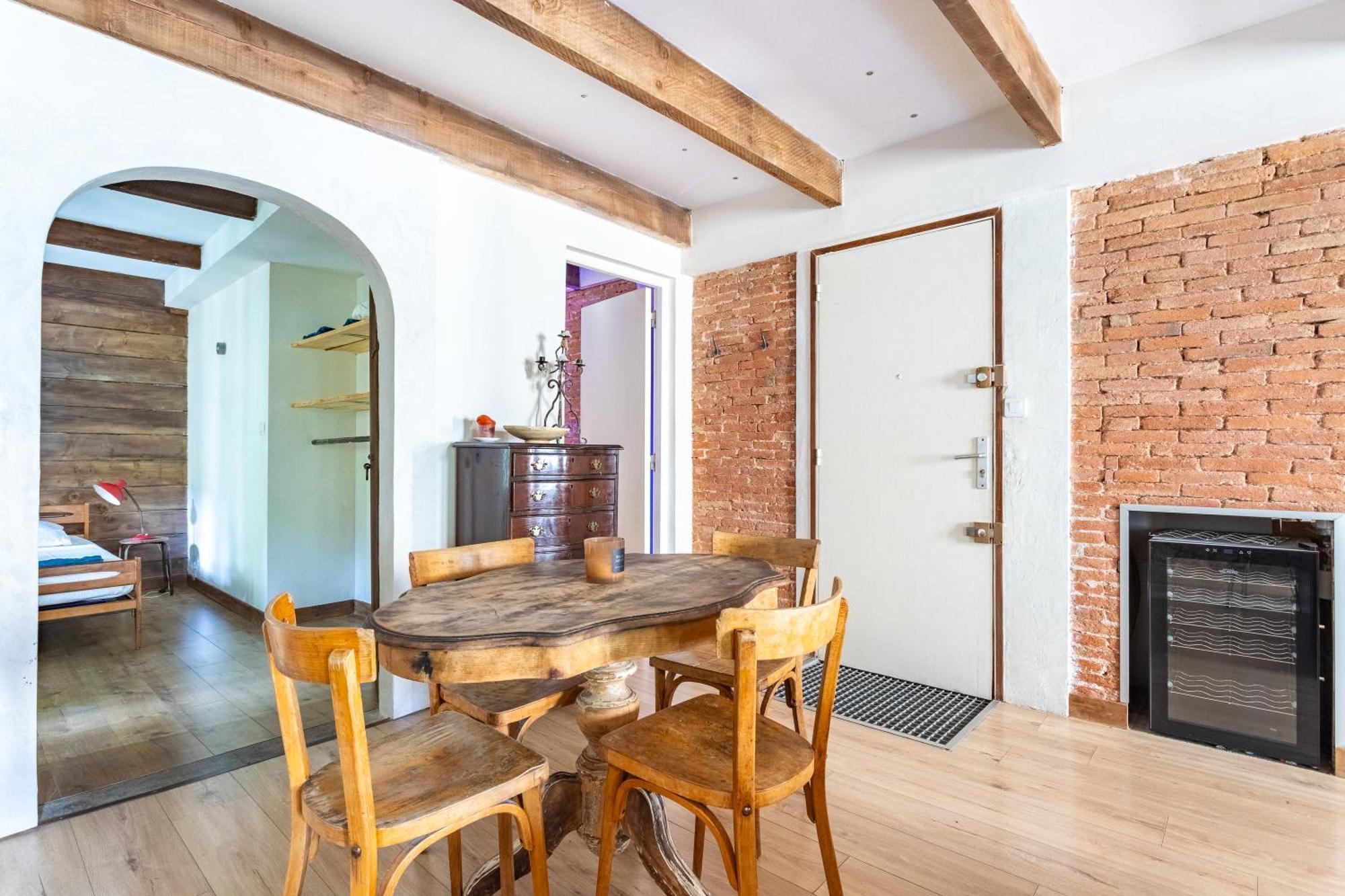 Bel Appartement, Proximite Plages Mourillon Apartment *